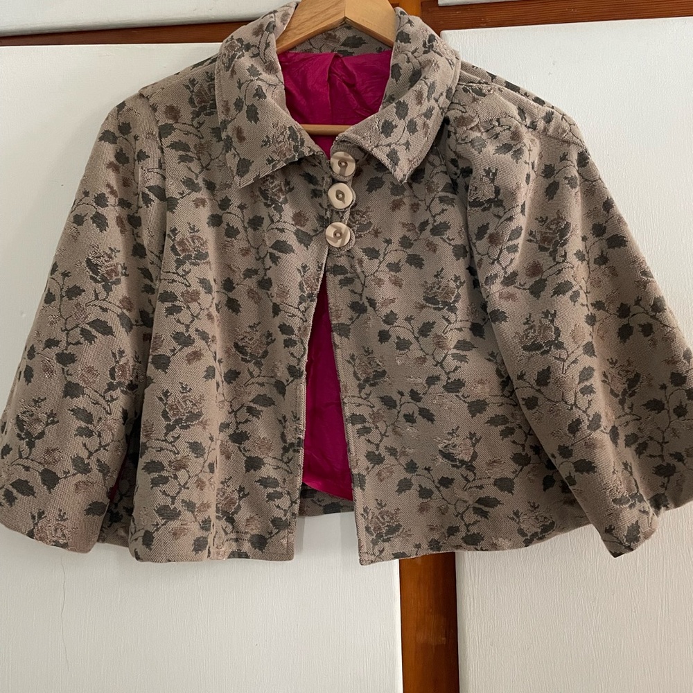 Floral Cropped Women’s Jacket with Pink Lining